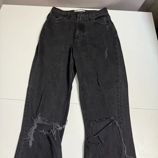 Abercrombie & Fitch 90’s straight ultra high rise jeans size 25L - Image 2