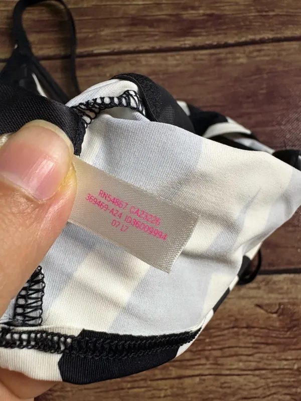 Rare Victoria’s Secret Pink Ultimate Black White Logo Unlined Sports Bra, M - Image 7