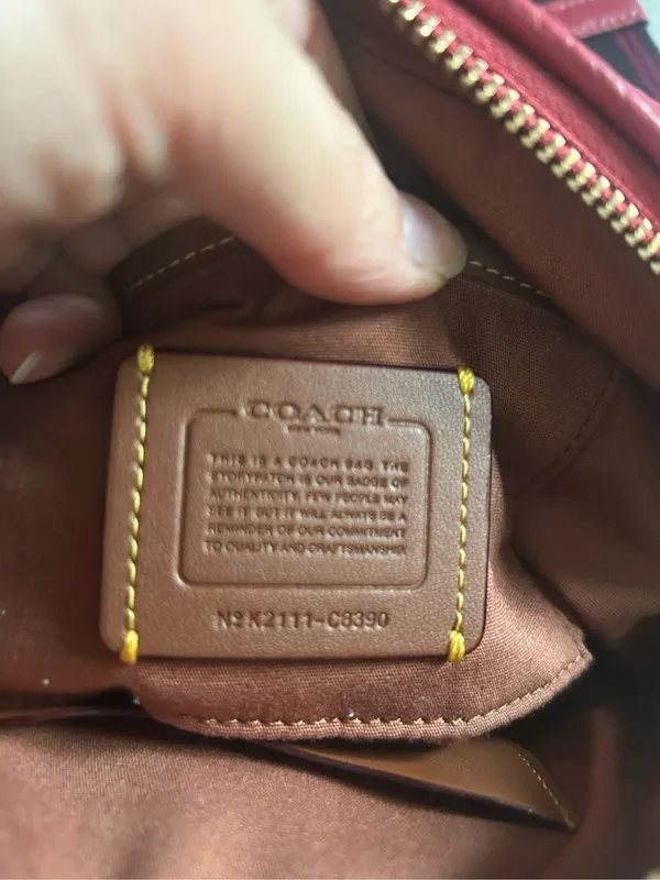 Coach Camera Bag Signature Canvas Heart Print Crossbody C8390 - Image 3
