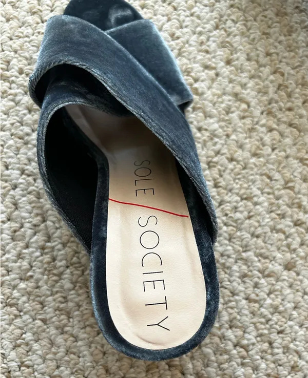 SOLE SOCIETY Luella Cloud Blue Crisscross Mules - Image 5