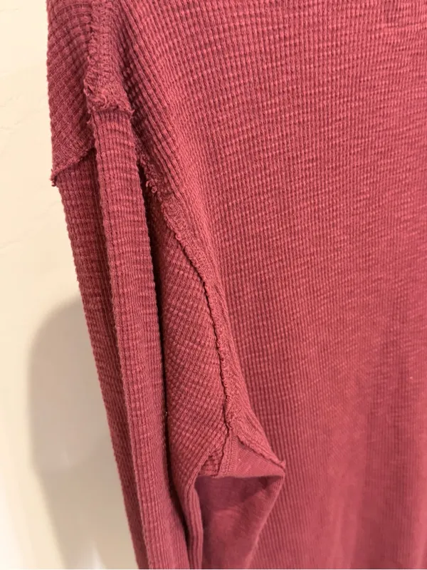 Lucky Brand Waffle Knit Long Sleeve Top | Burgundy | Medium | Raw Edge Casual - Image 5