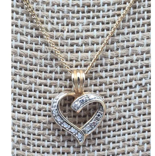 Cute 18" Curb Chain Dainty Two Tone Heart Pendant Necklace Valentine Sweetheart - Image 4