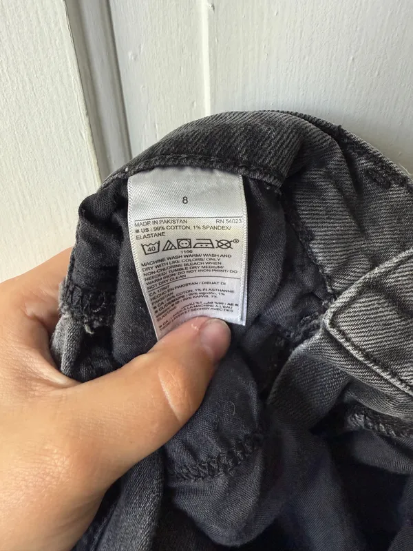 Black Old Navy Distressed Jeans - Image 6