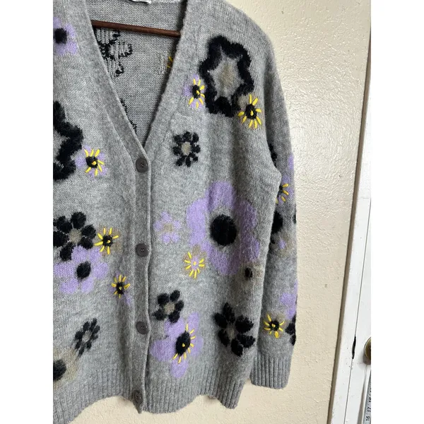 Miu Miu Flower Intarsia Cardigan in Grey Soft Fuzzy Mohair Womans 42/ US 6 - Image 5