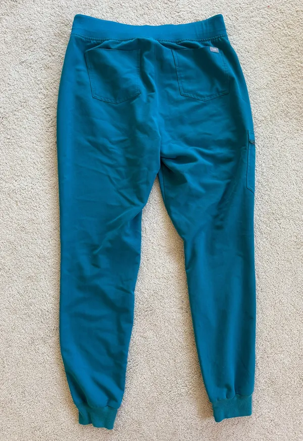 FIGS Jogger Scrub Pants - Image 4
