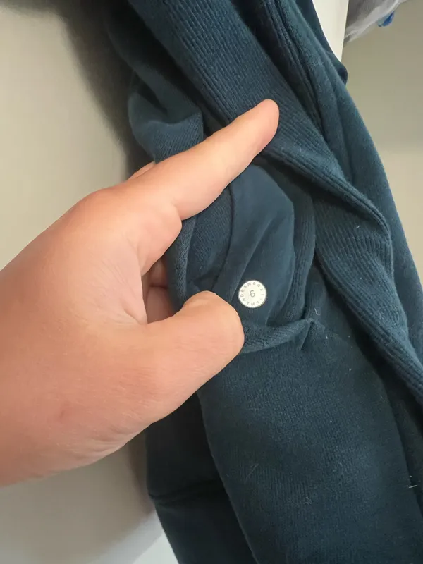 Lululemon Scuba Full-Zip - Image 3