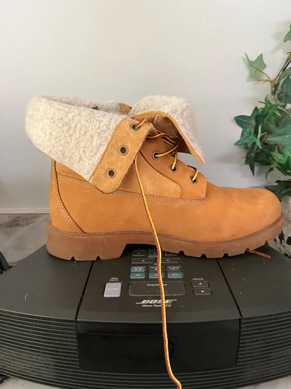Timberland Women’s Bootssize 10 Yellow - Image 3