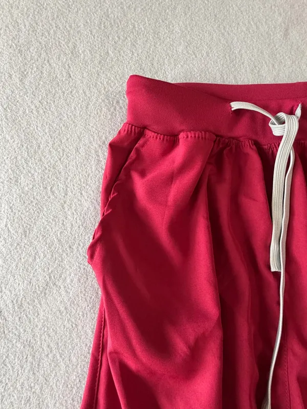 Women's Dark Red Two Piece Scrub Set Size Small #260806 - Image 8