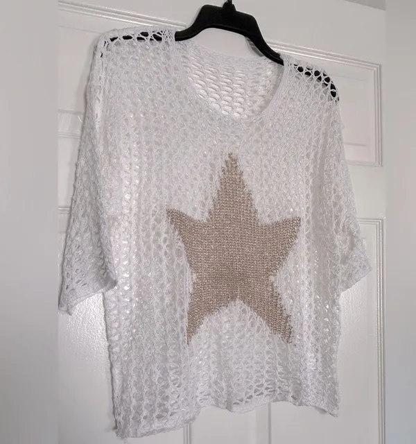 NWOT White Mesh Top with Gold Star Size M - Image 5