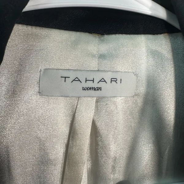 Tahari Women’s Black 2 Button Blazer No Size See Measurements EUC - Image 3