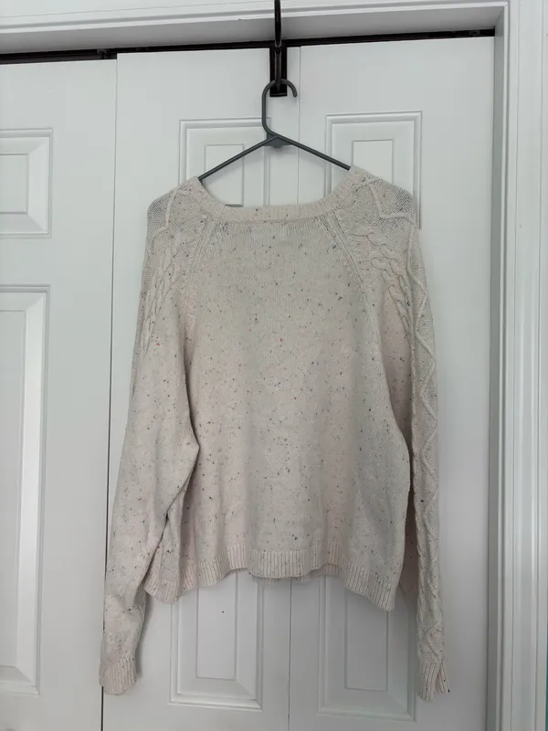 Old Navy White Cable Knit Sweater - Image 3