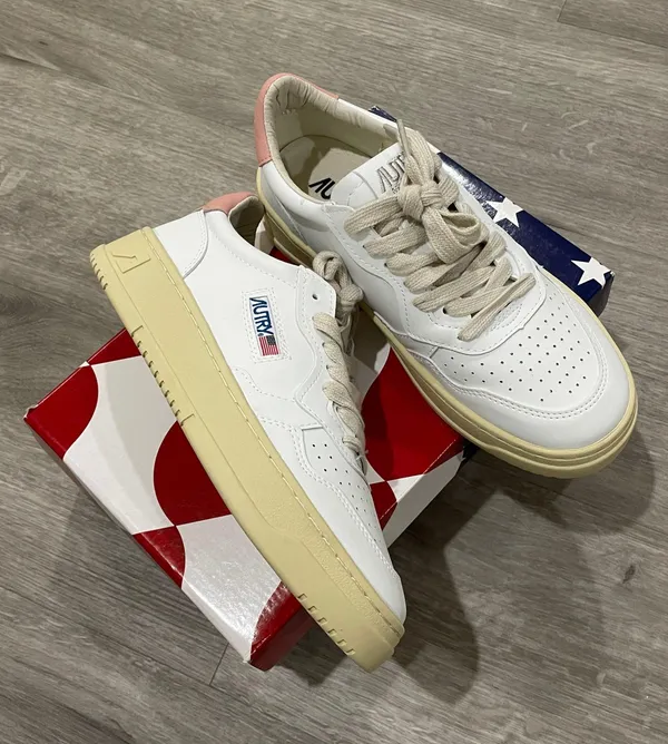 Autry Medalist White And Pink Low-Top Sneakers - Image 2