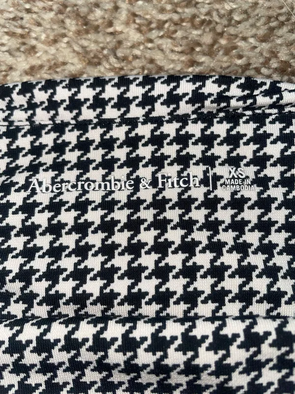 Abercrombie and fitch houndstooth top - Image 2