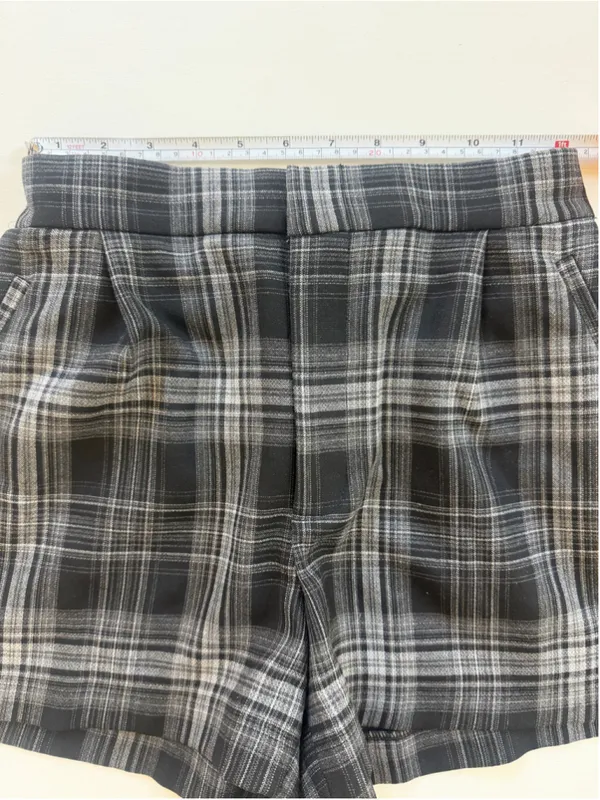 Abercrombie & Fitch Plaid Shorts Black/Light Gray Size XS - Image 3