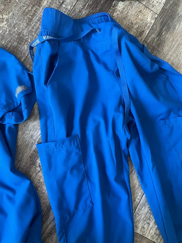 MedCouture Scrubs - Image 4