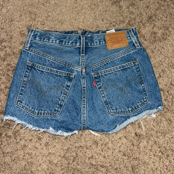 Levi's 501 Shorts - Image 2