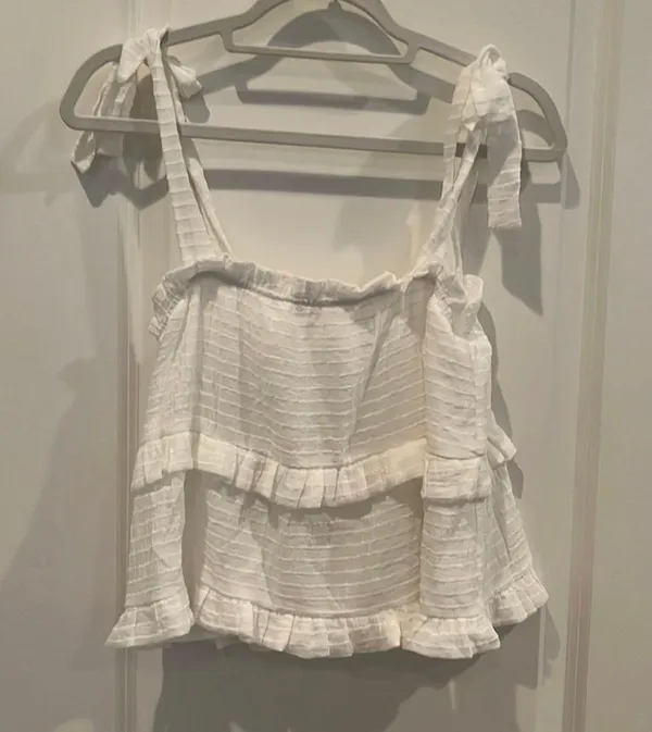 These Three Boutique White Top - Image 2