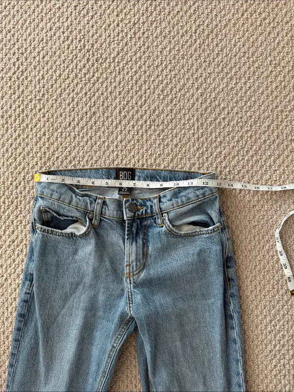 BDG Urban Outfitters Size 25 Women's Blue Denim Jeans NEW NWT Flared Bottoms - Image 4