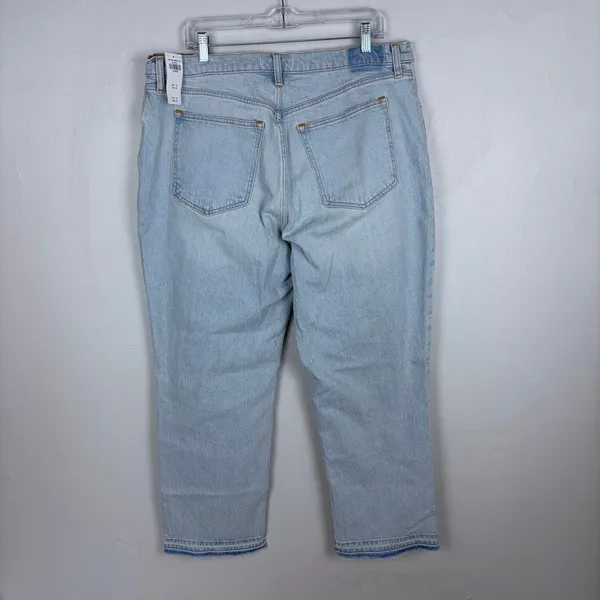 Abercrombie & Fitch Curve Love 90s Straight Ultra High Rise Light Wash‎ Size 34 - Image 7