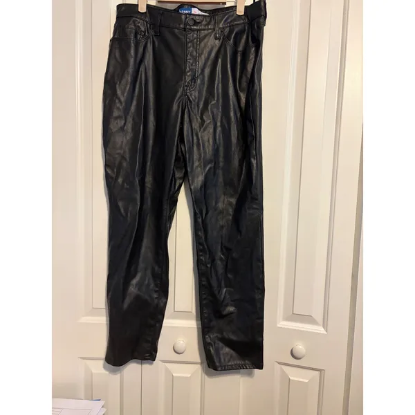 Old Navy High Rise OGG Straight Faux Leather Pants Black Size‎ 14 - Image 3