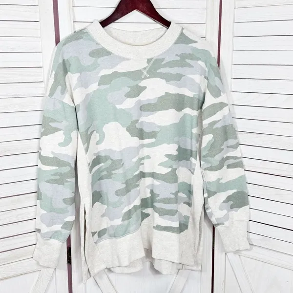 Aerie Good Vibes Dessert Sage Camo Oversized Split Side Sweatshirt Small - Image 7