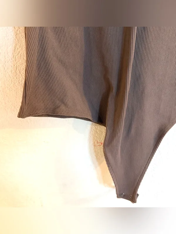 Abercrombie & Fitch Womens Bodysuit Taupe High Neck Sleeveless Ribbed Size XXL - Image 5