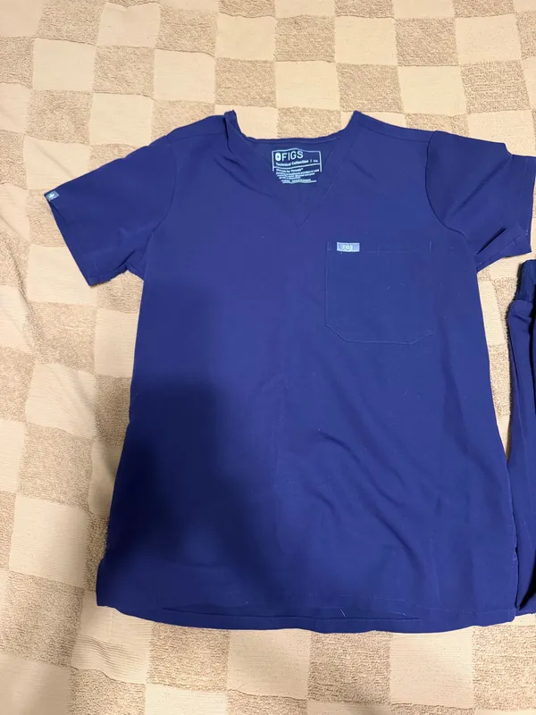 FIGS Scrubs - Image 2