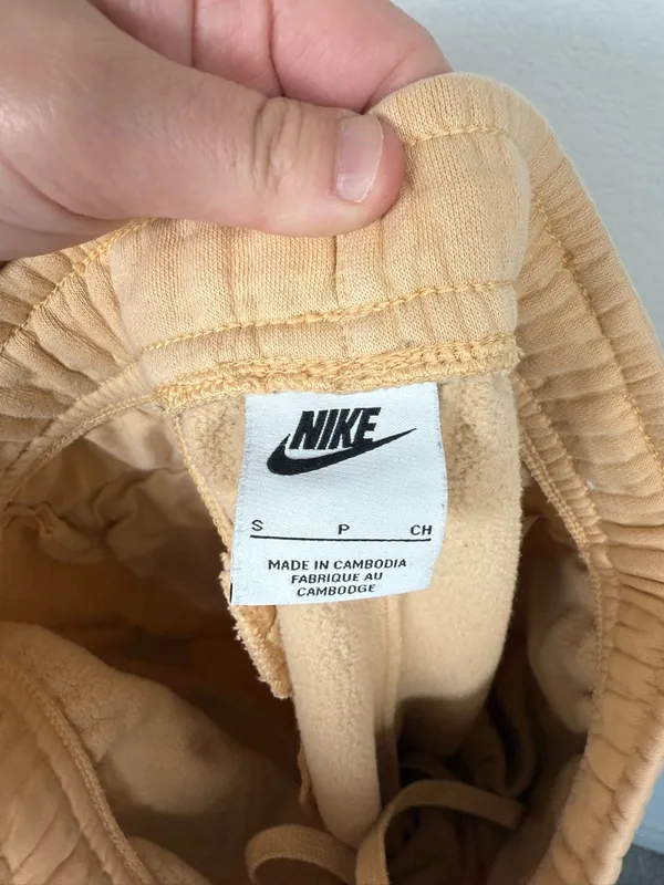 Nike Peach Club Fleece Jogger Sweatpants Swoosh Logo Size S - Image 9