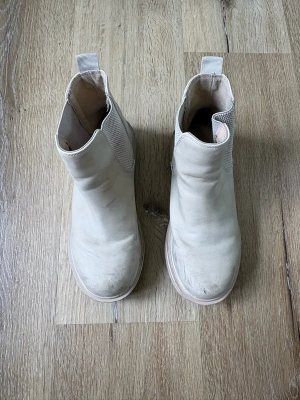 Beige Chelsea Ankle Boots Tan Size 5.5 - Image 3