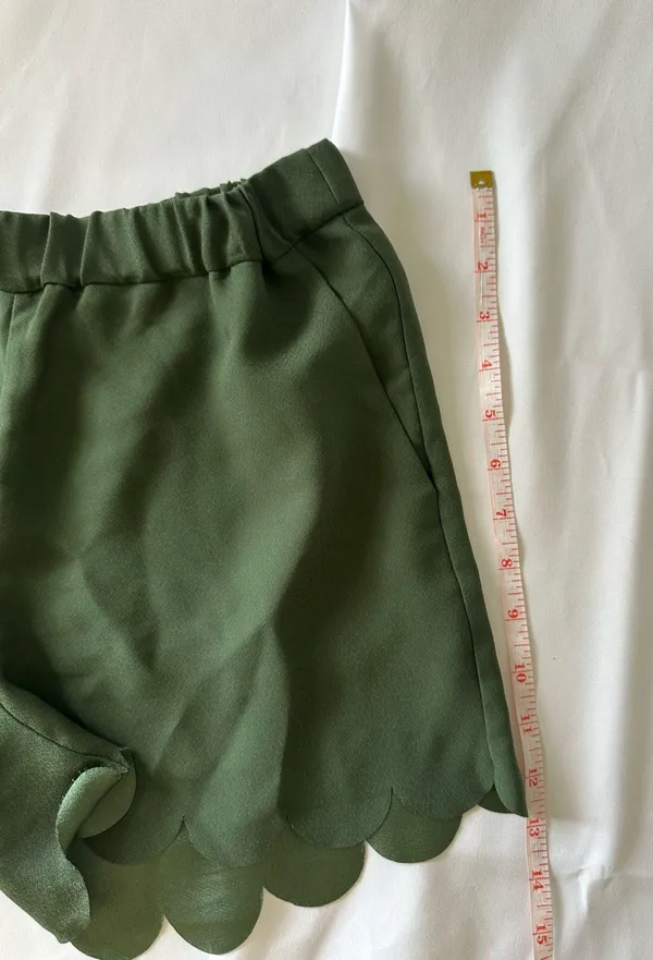 Madewell Women's Scalloped Hem Flat Front Shorts Solid Free Pull-On  Size S - Image 3