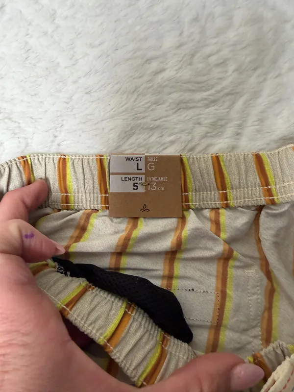 Prana men’s shorts a/ pockets, adjustable waist, and swim ready - Image 7