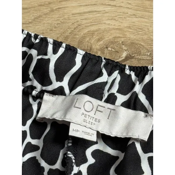 NWOT‎ Womens Loft black white leopard print satin button up shorts pajamas MP SP - Image 3