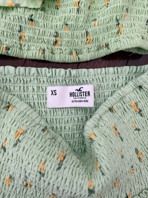 Hollister Two-Piece Set - Image 3