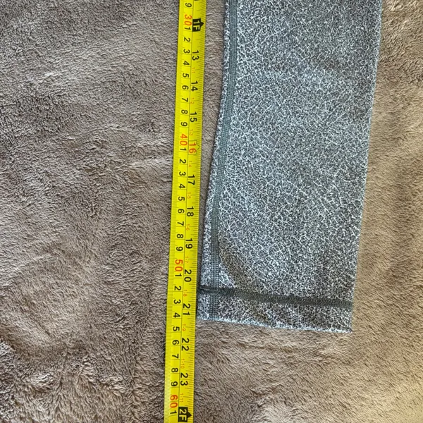Lululemon Wunder Under High-Rise Crop 21 Grey White Crackle Print Leggings 4 - Image 7