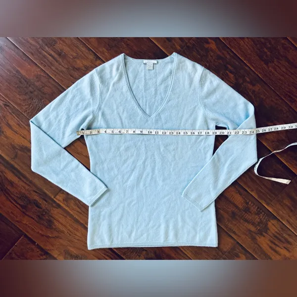 Elegant CASHMERE top 🌷 Size M - Image 6