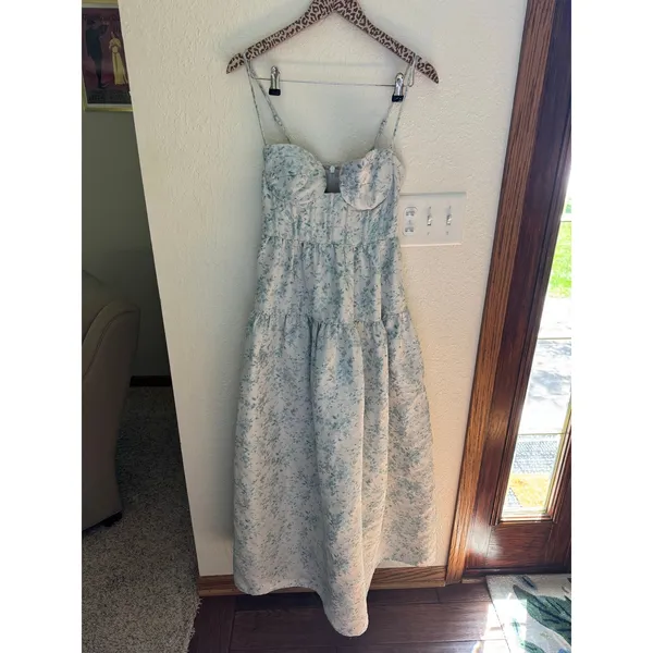 MAISON AMORY The Windsor Maxi Dress in Light Blue Size Medium - Image 6