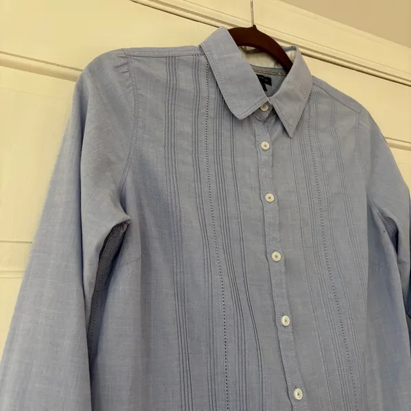 Tommy‎ Hilfiger Women’s Size 6 Blue Pintucked Button Down Shirt Blouse Cotton - Image 3