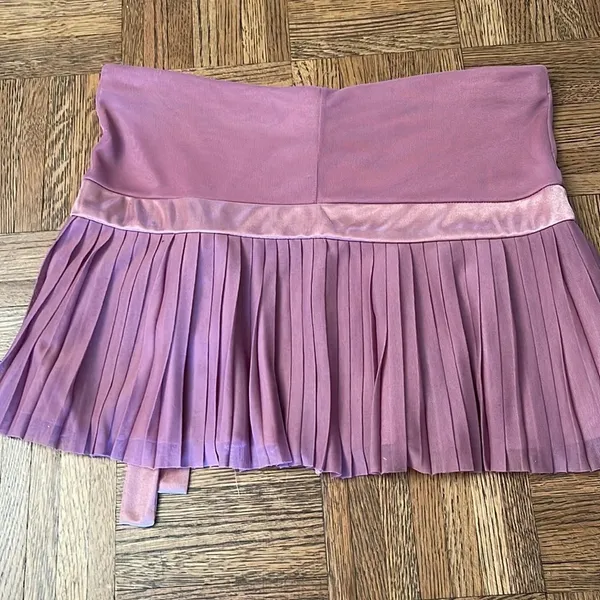 NWOT Purple Mini Skirt Size 6 - Image 4