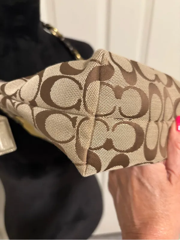 Coach F16879 Bleeker Leather Floral Carly Shoulder Bag - Image 11