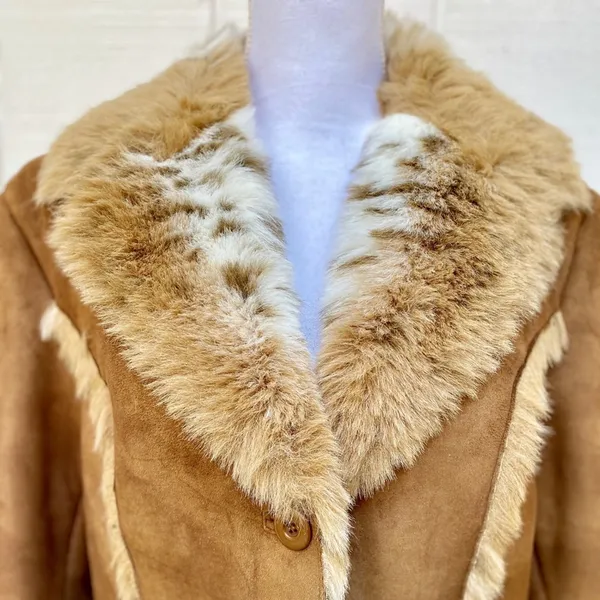 Regal Faux Fur & Suede Winter Coat Sz L - Image 4