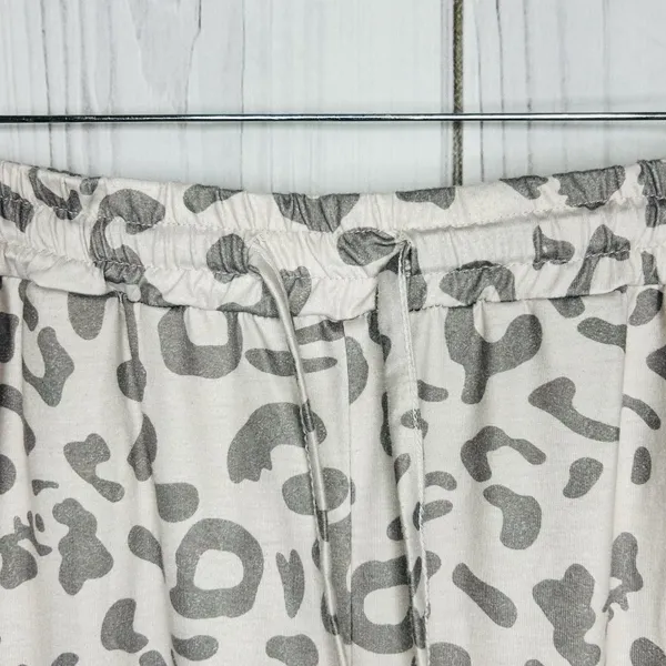 NWT Leo Rosi Womens Animal Print Pajama Sleepwear Set Sz S Gray Long Sleeve - Image 15
