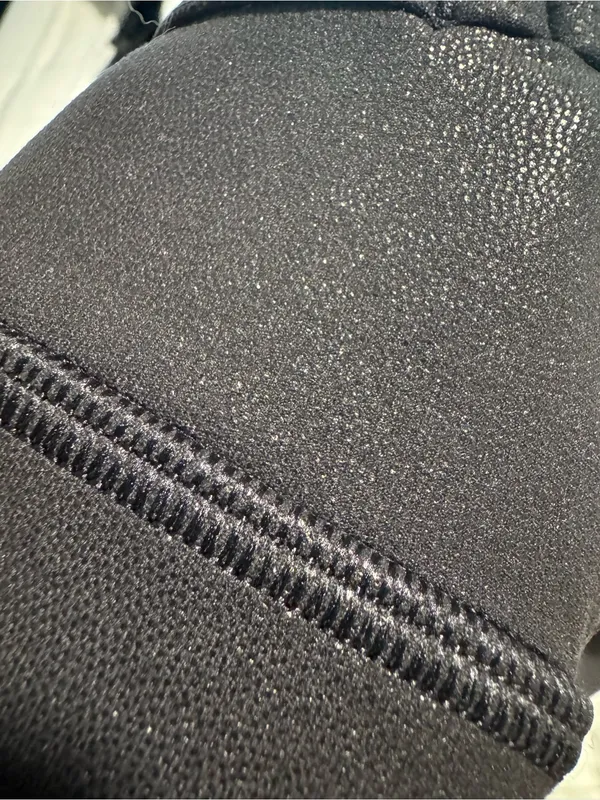 Black Shimmery lululemon flow-y sports bra size 6 - Image 4