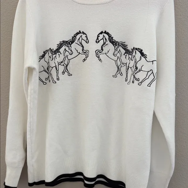 Philosophy White Crewneck Sweater with chocolate brown Horse Embroidery - Image 4