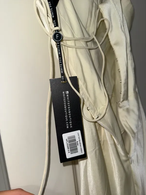 White Fox Boutique Dress - Image 4