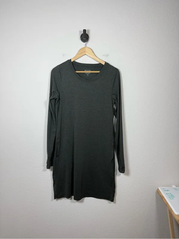 Athleta Uptempo Dress Long Sleeve Travel Work Dress Pockets Grey Size S - Image 4
