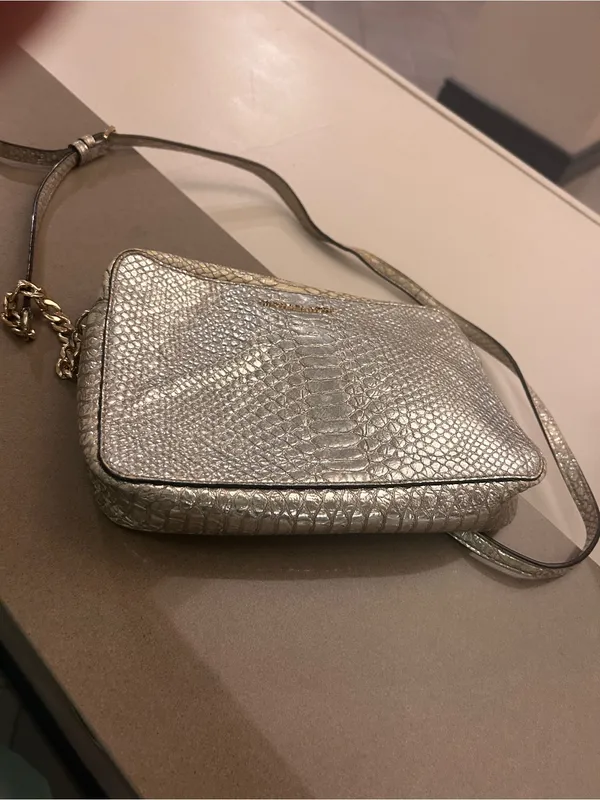Michael Kors Metallic Silver Crossbody Bag with Chain Strap - Image 9