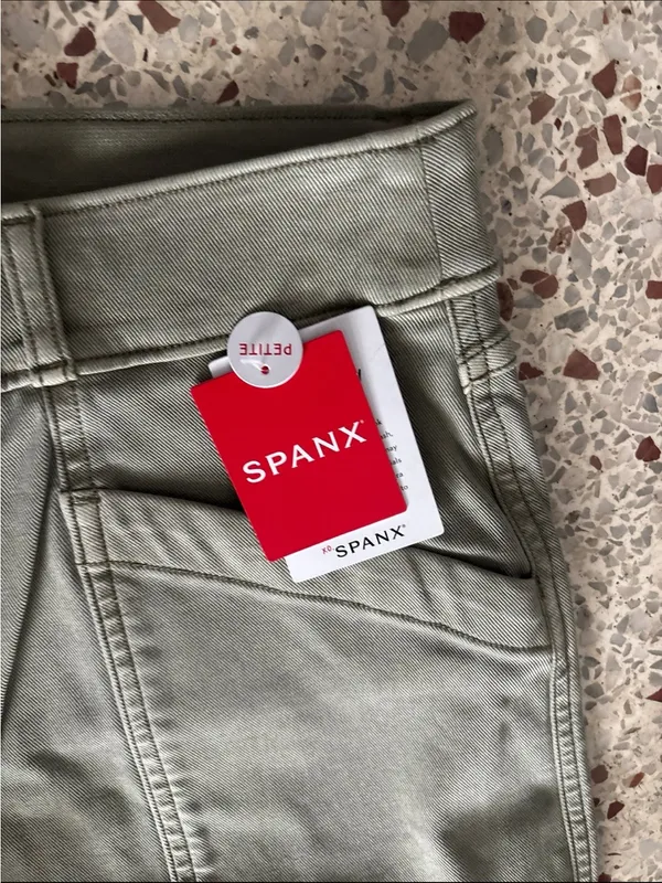 NWT Spanx stretch twill straight leg pants  medium - Image 3