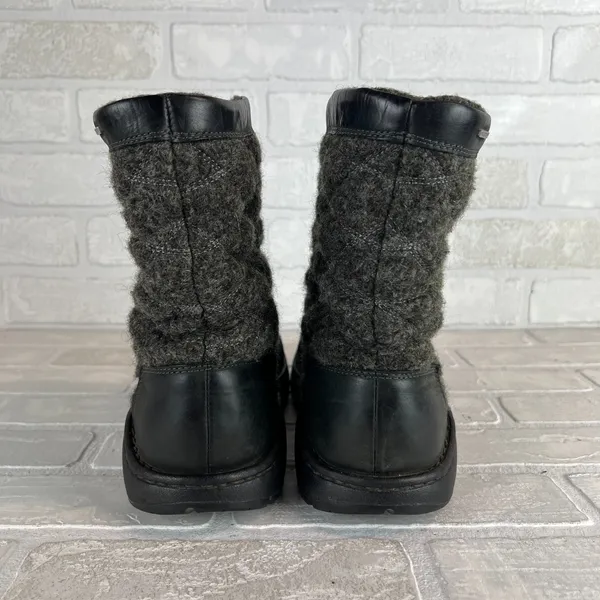 Chacos Waterproof Boots Womens 9.5 Black Gray Quilted Arbora Wool Leather Vibram - Image 6