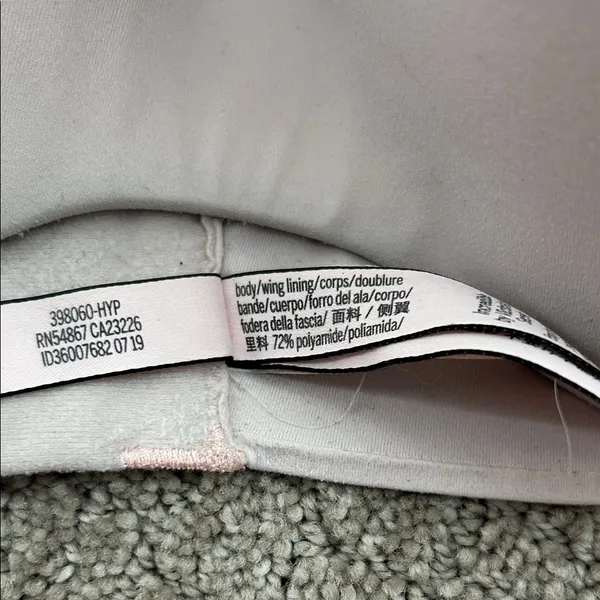 Victoria's Secret Soft Pink Bra - Image 3