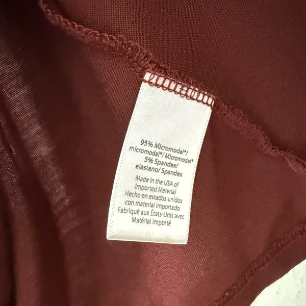 Beyond Yoga lightweight Draw the Line Tank Flyaway in maroon size small - Image 9